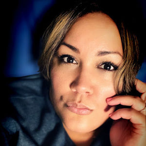 Meet your Posher, Jeannyvett